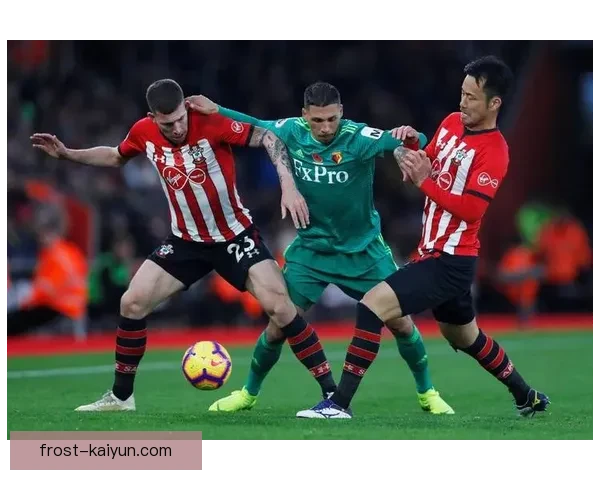 伯恩茅斯在英超赛季中逆袭，展现强劲竞争力，状态回暖值得关注